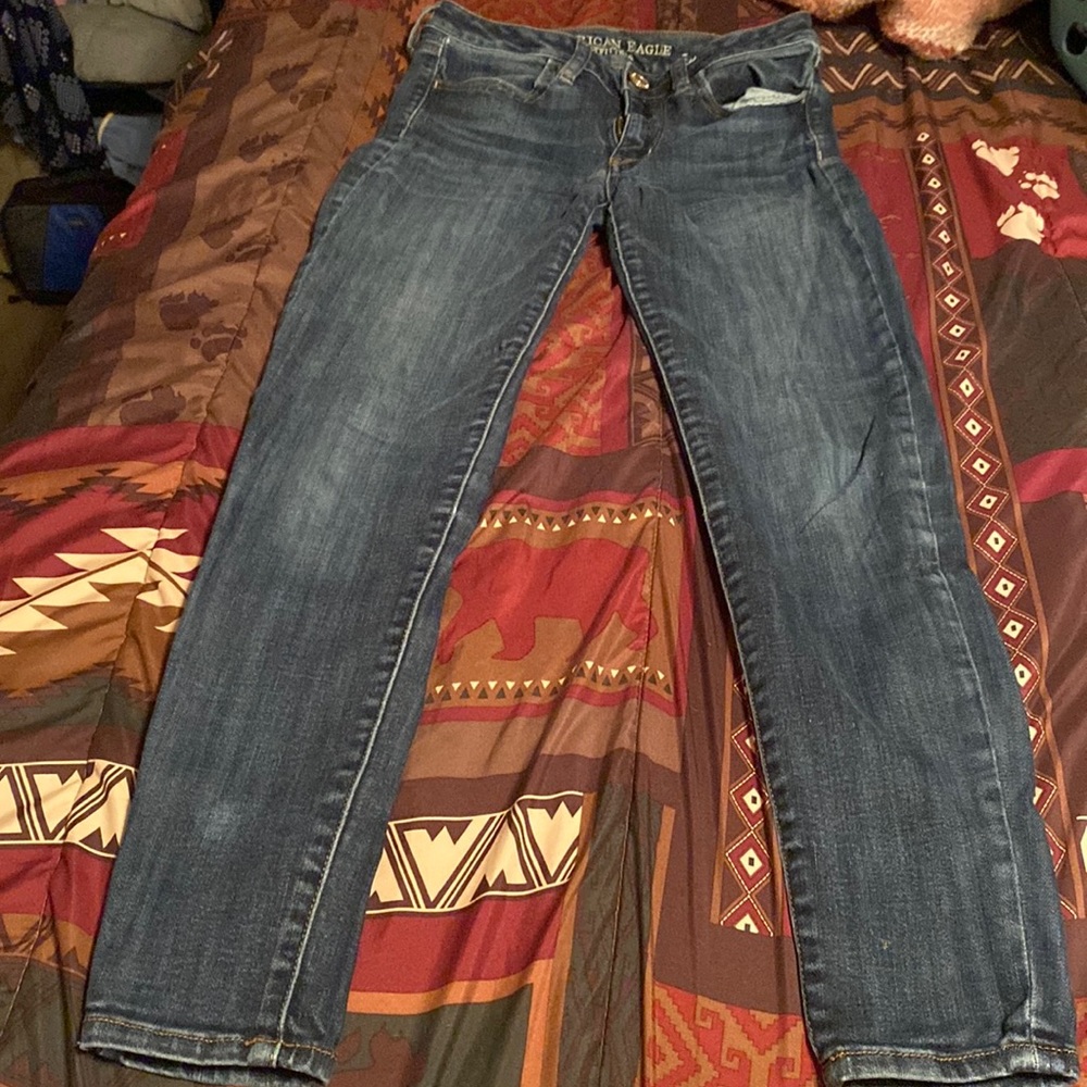 To little on me don’t like low rise size 2 from American eagle